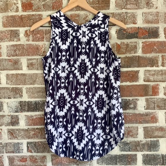 🌸3 for $10🌸 Women's Pink Rose Brand Tank Top, S - Picture 3 of 3